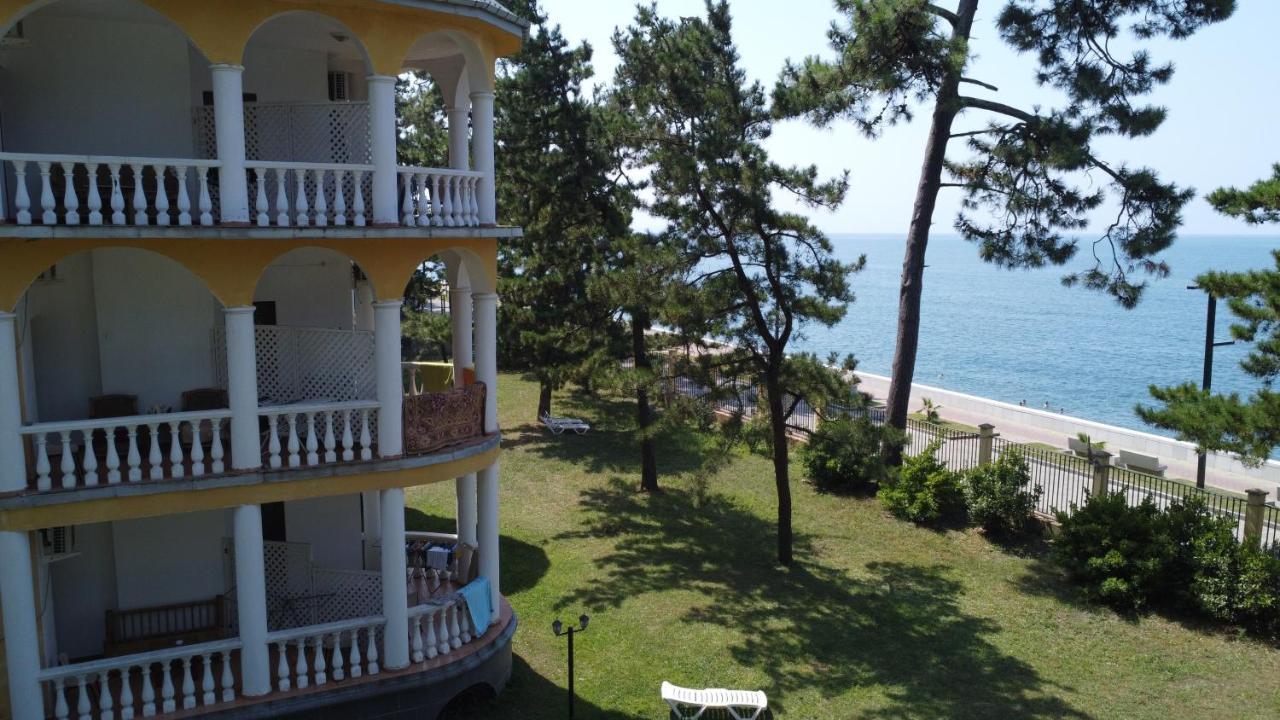 Marshal Resort 科布列季 外观 照片