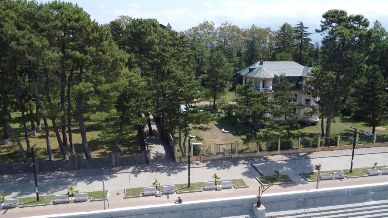 Marshal Resort 科布列季 外观 照片